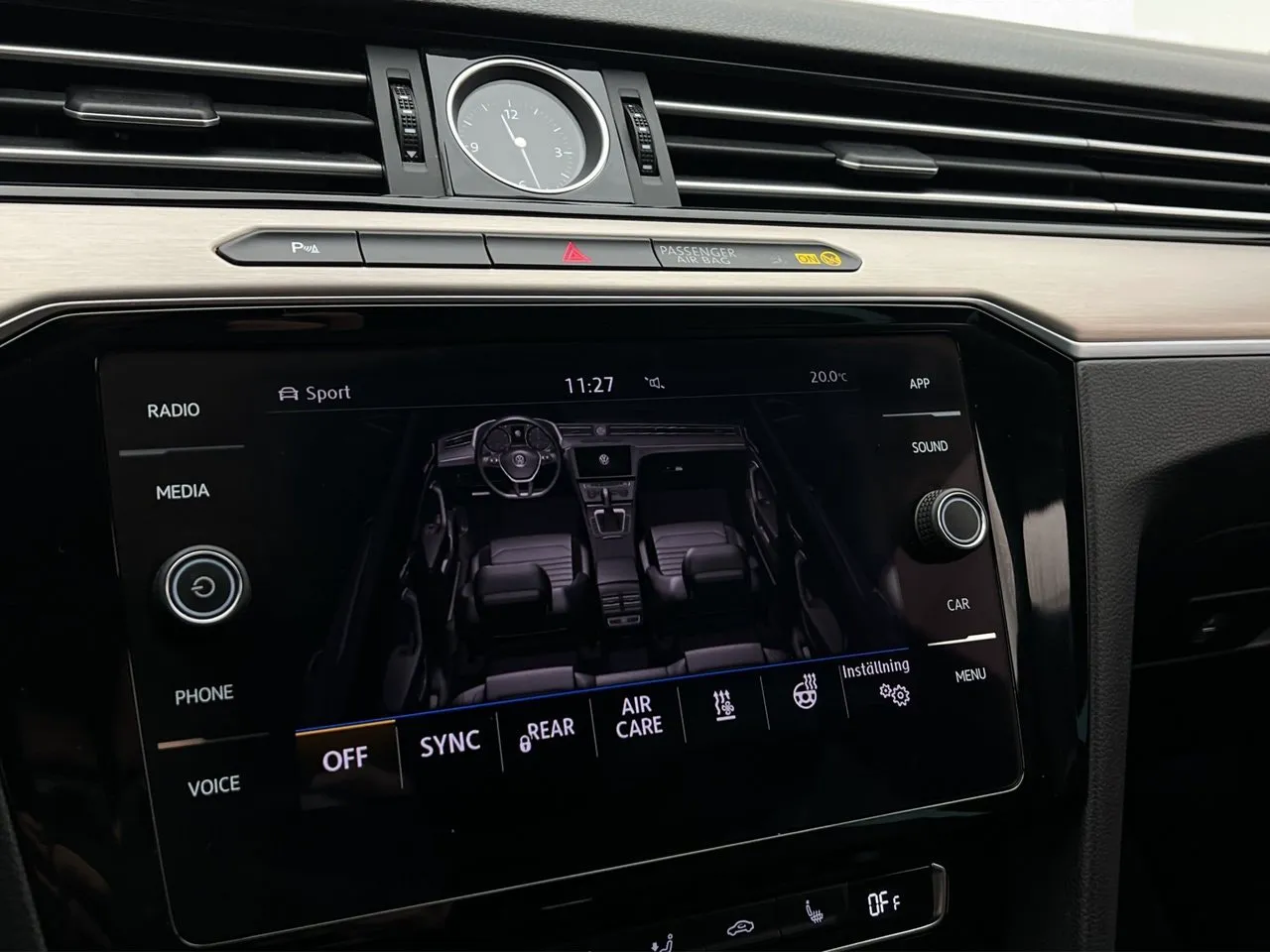 Vehicle image 20