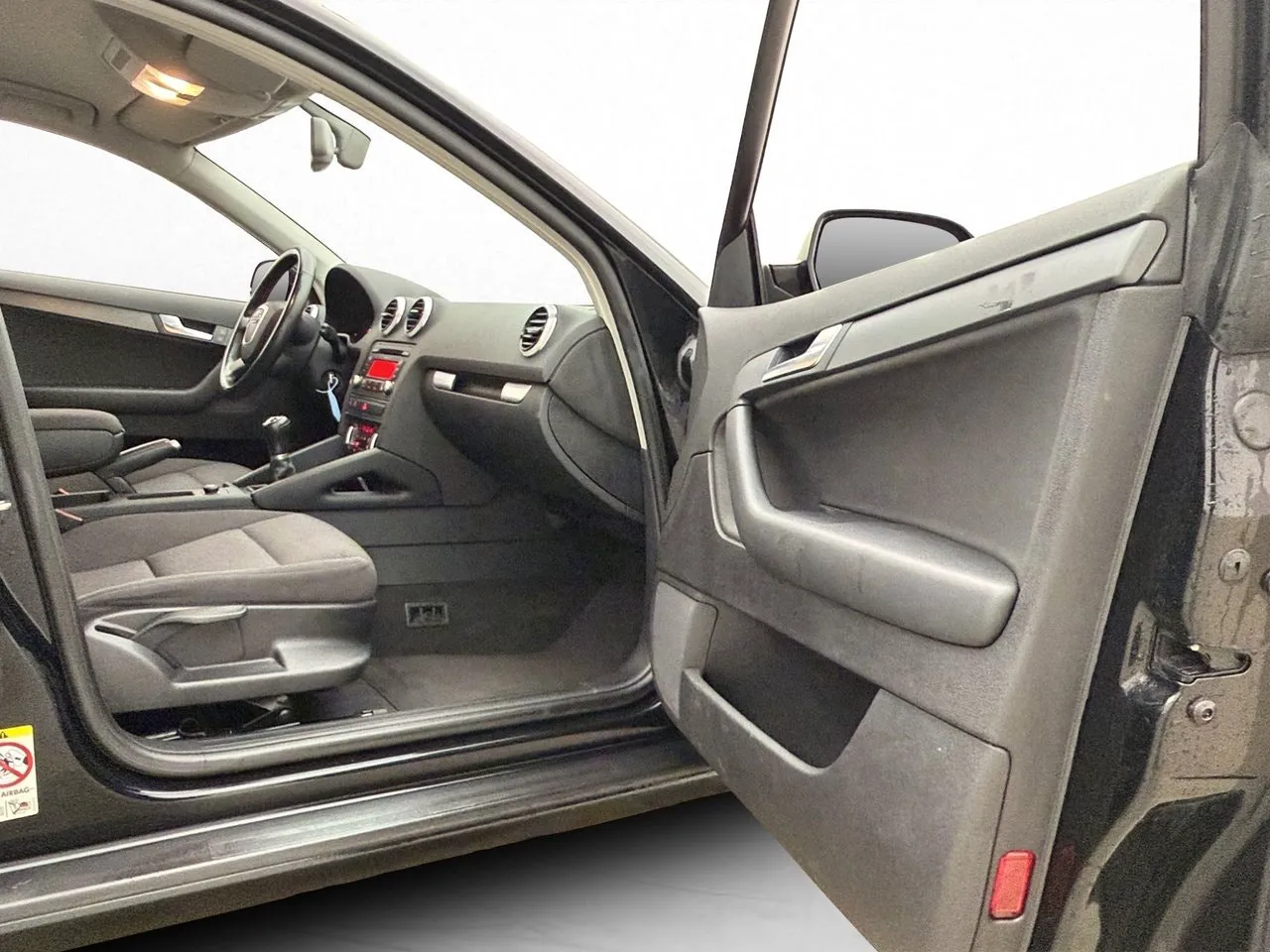 Vehicle image 21