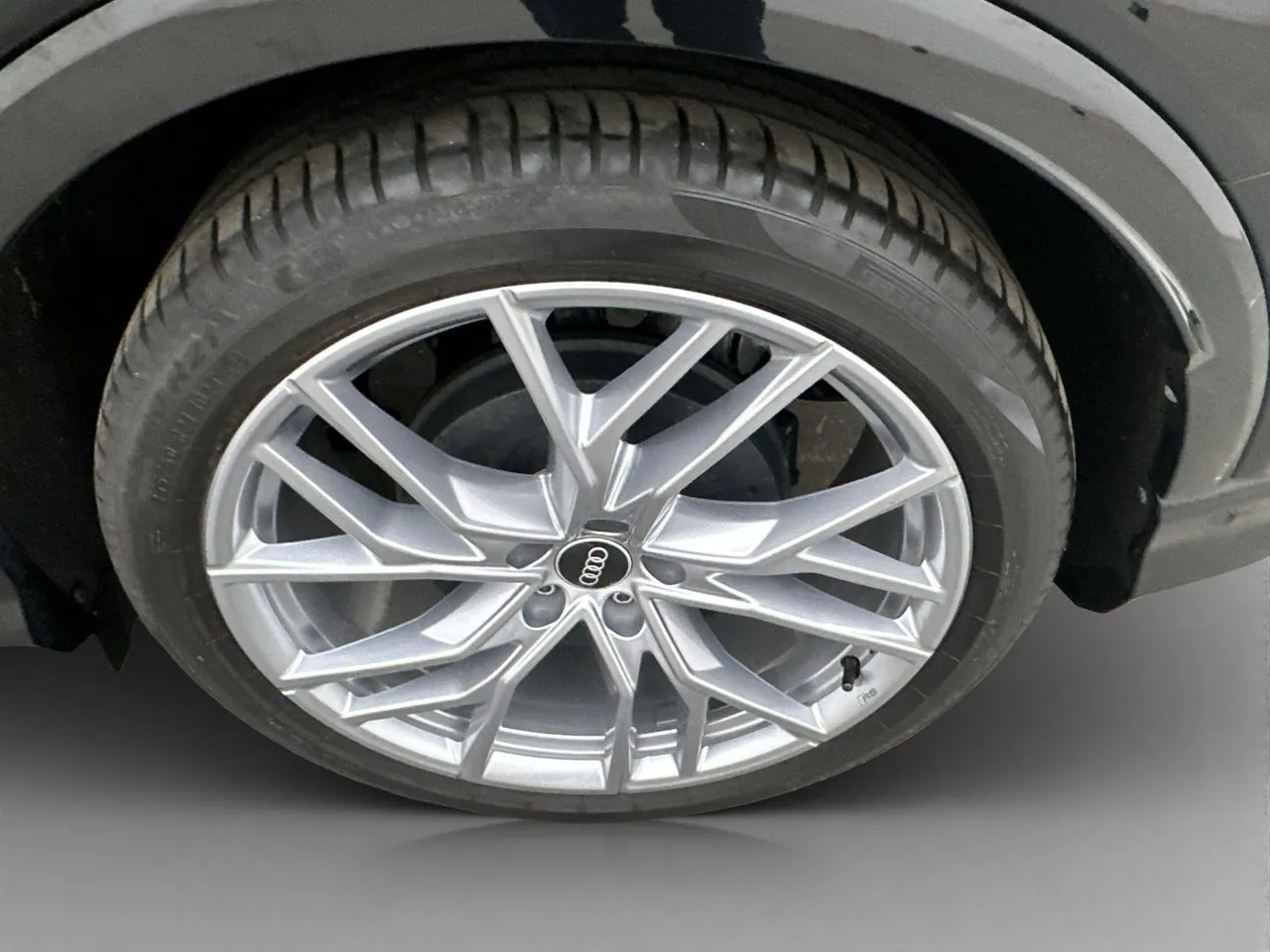 Vehicle image 31