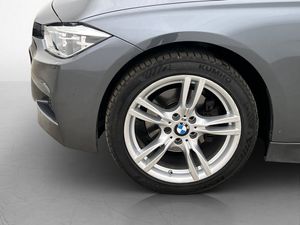BMW 320 bild 28