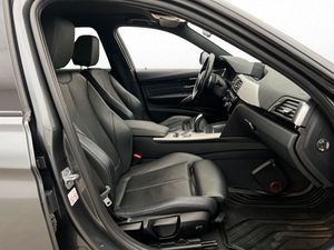 BMW 320 bild 24