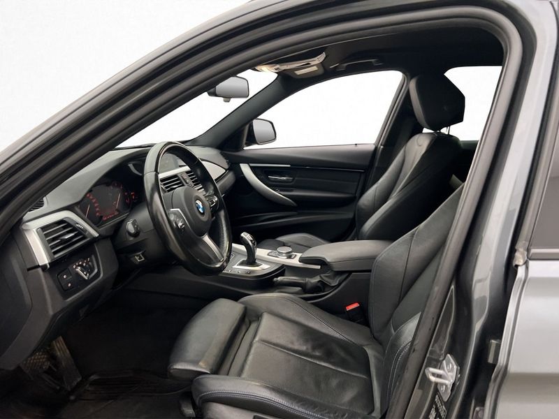 BMW 320 bild 12