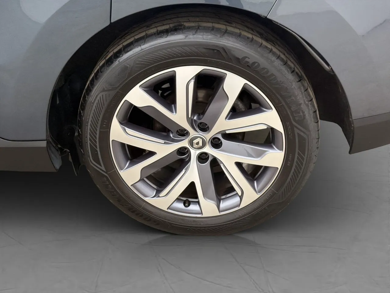 Vehicle image 35