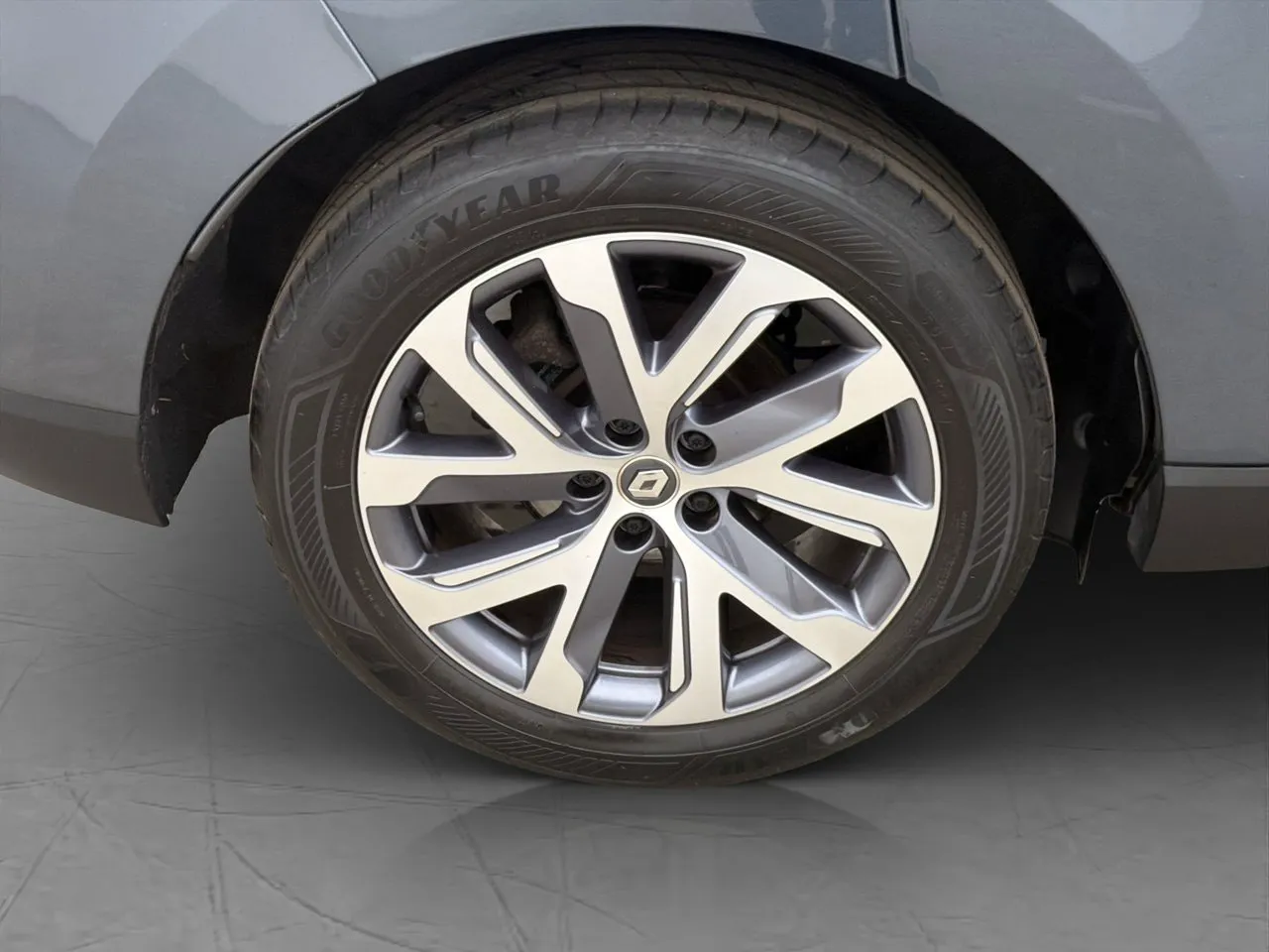 Vehicle image 36