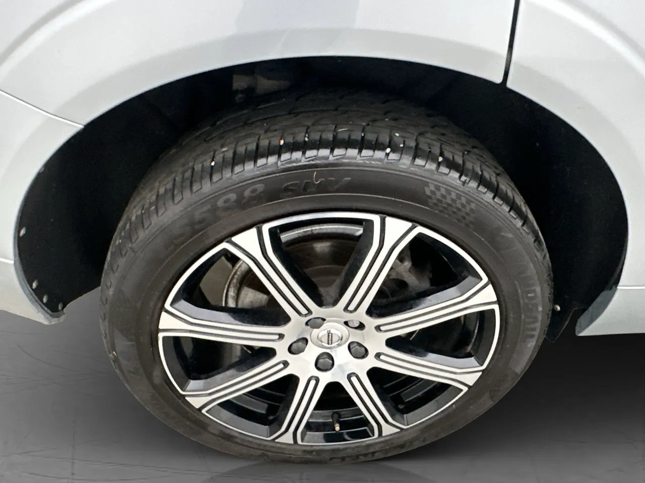 Vehicle image 36
