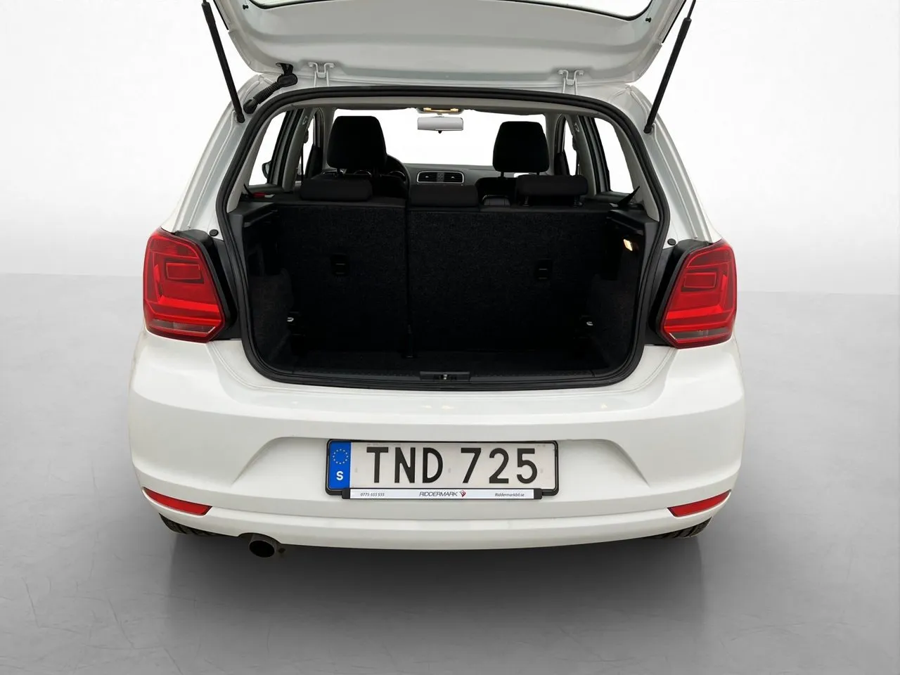 Vehicle image 20