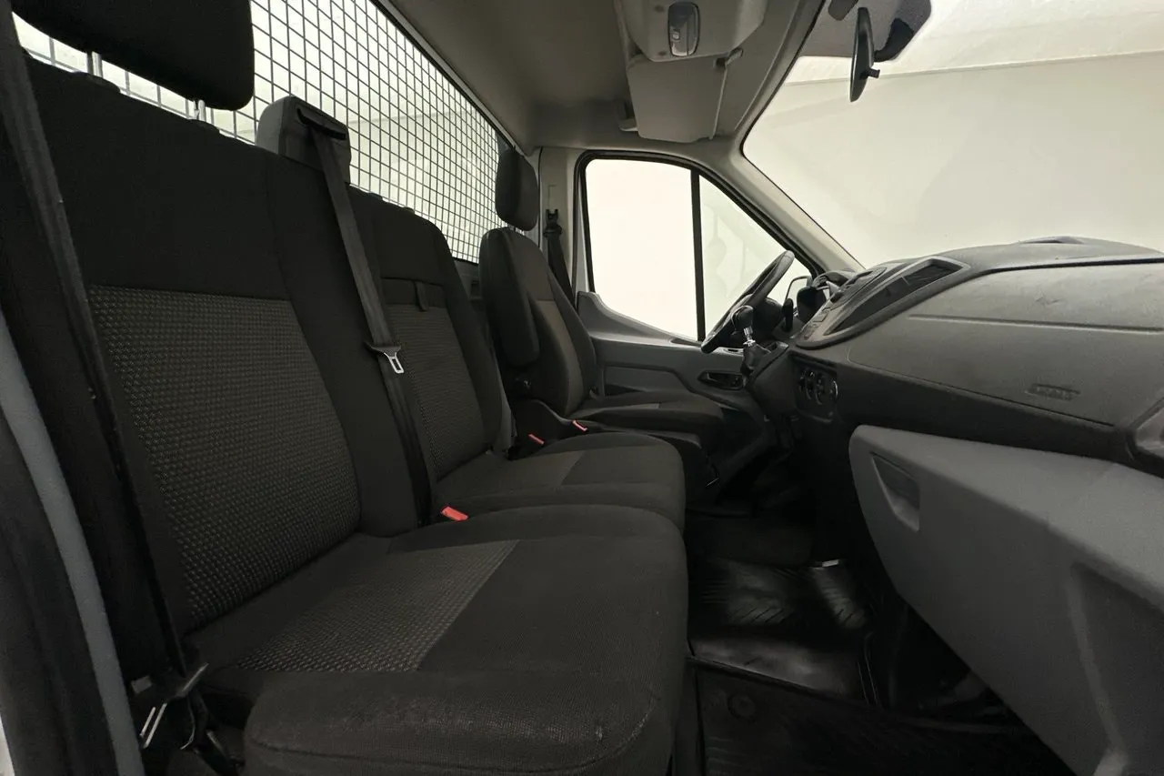 Vehicle image 22