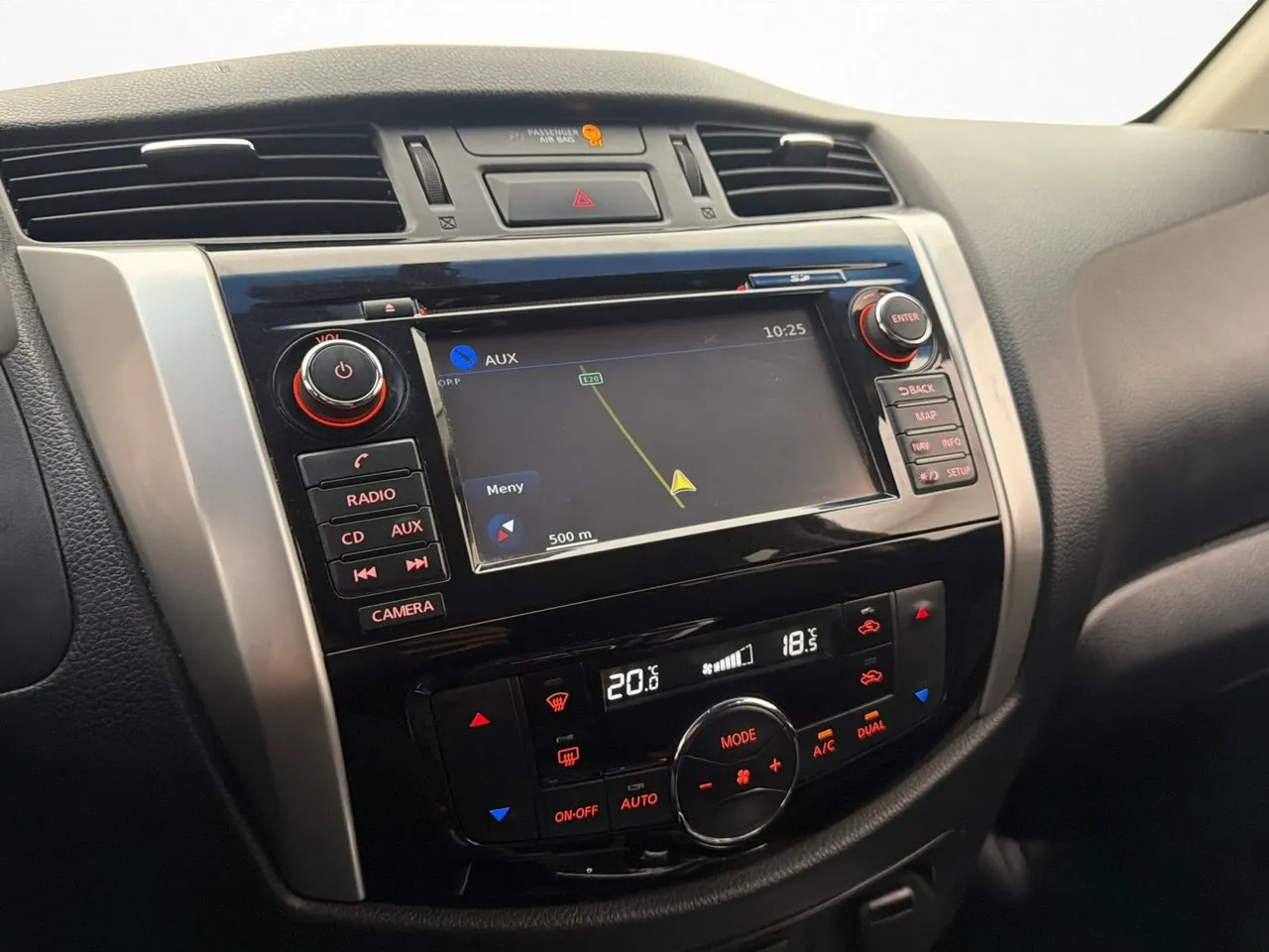 Vehicle image 21