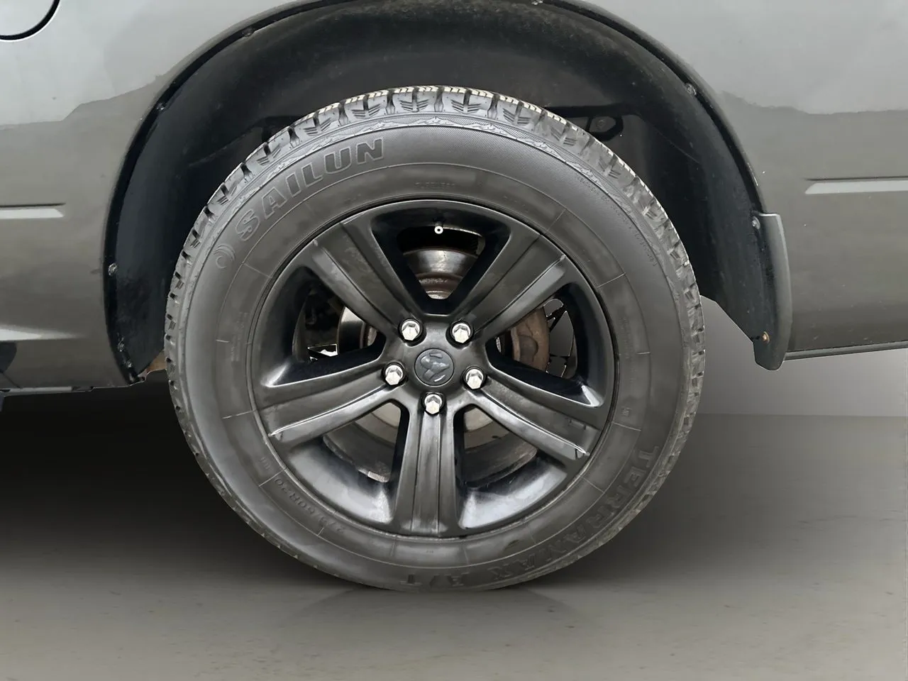 Vehicle image 22