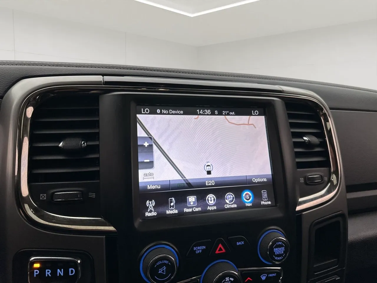 Vehicle image 18