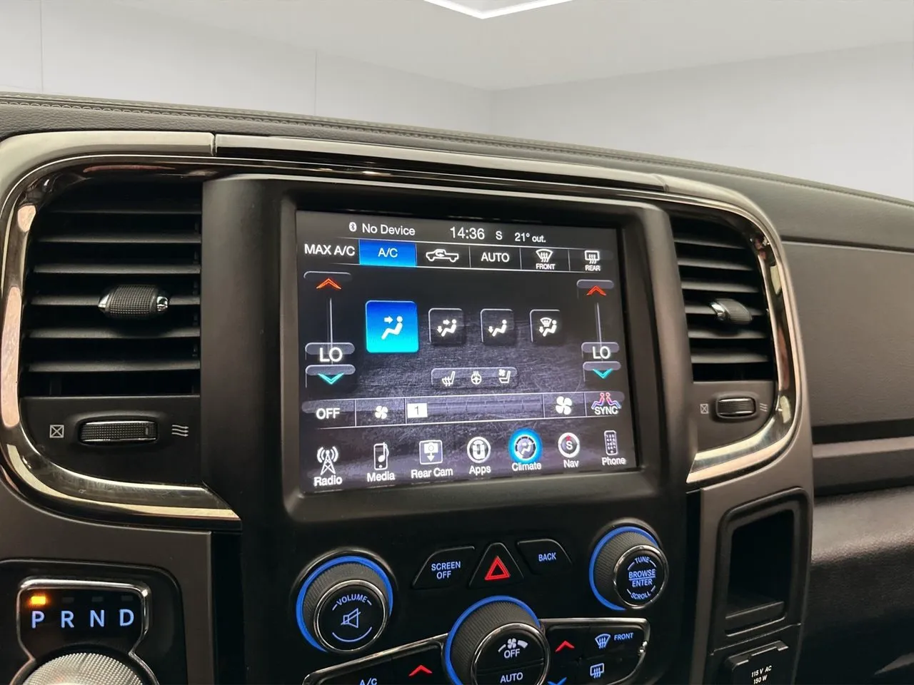 Vehicle image 15