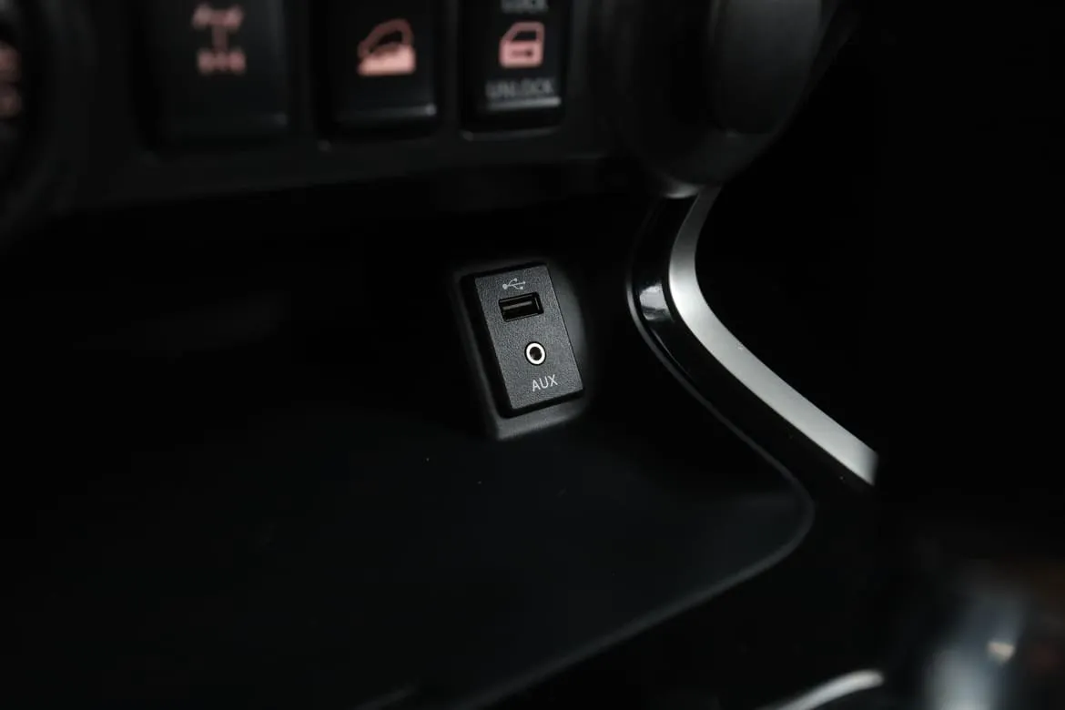 Vehicle image 24