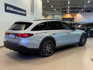 Mercedes E300 bild 3
