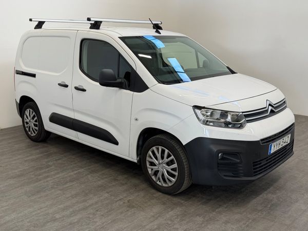 Citroen Berlingo 1.5 BlueHDi Ny kamrem+pump D-värm/krok/CarPlay - 2018