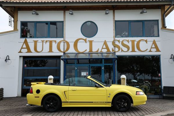 Ford Mustang Cab 3.8 V6 SEFI - 2001