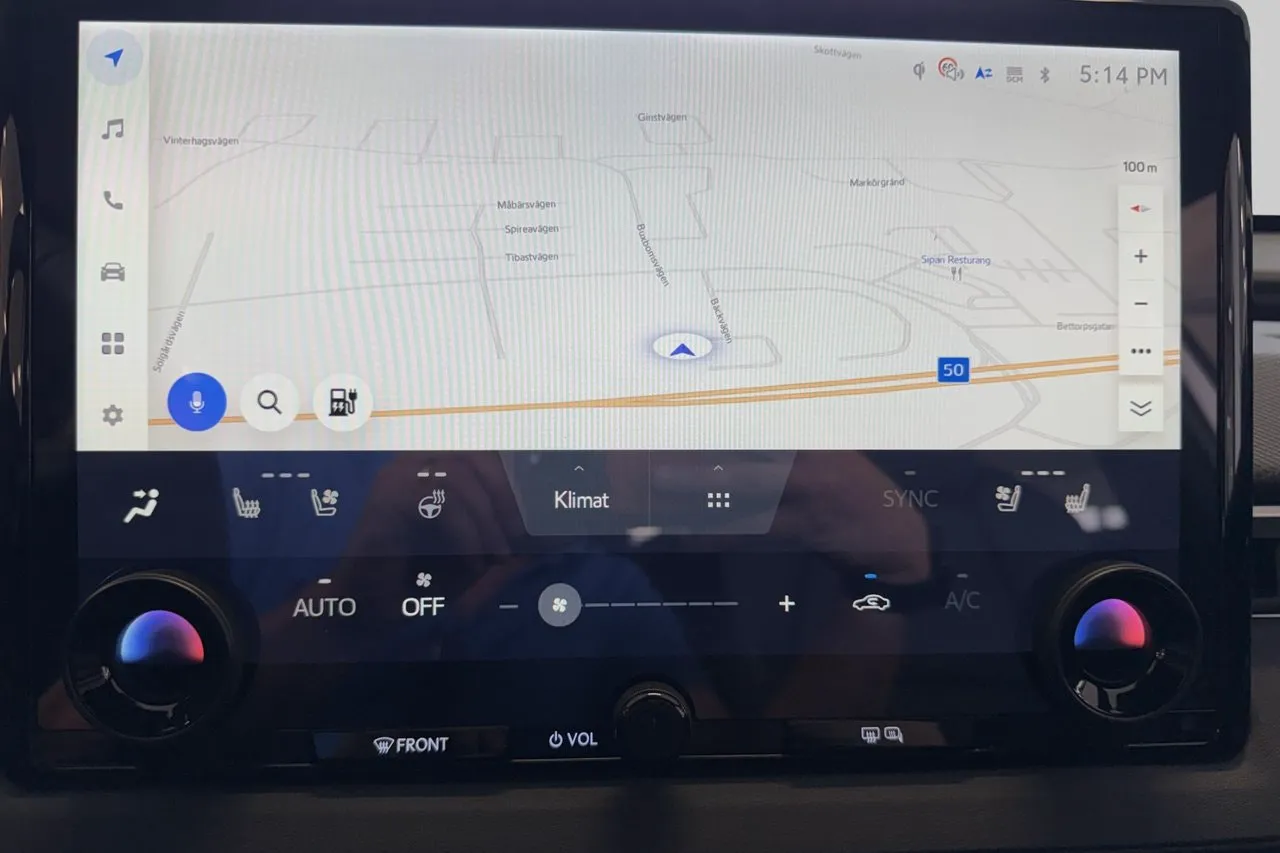 Vehicle image 6