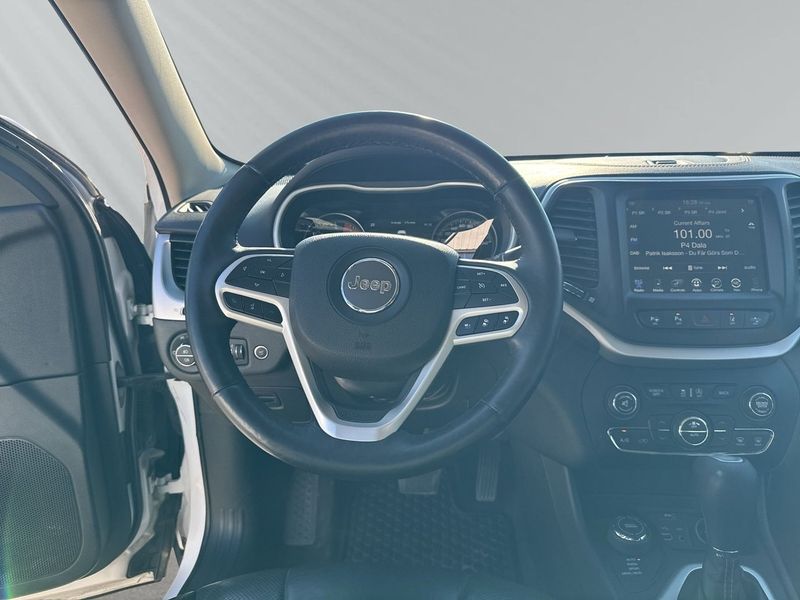 Jeep Cherokee bild 10