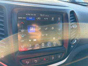 Jeep Cherokee bild 26