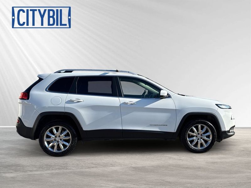 Jeep Cherokee bild 12