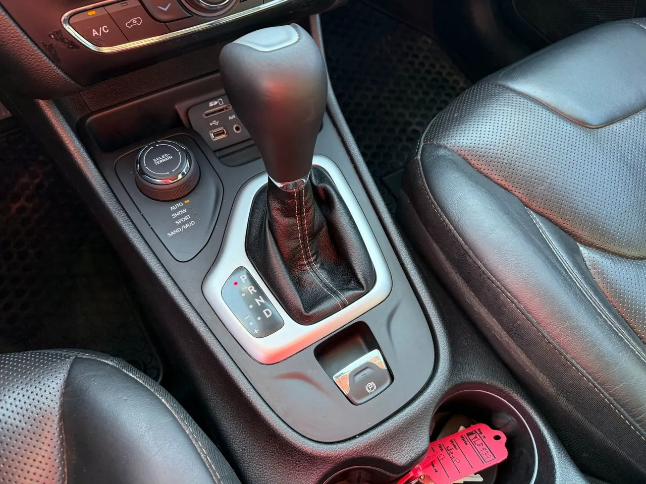 Vehicle image 20