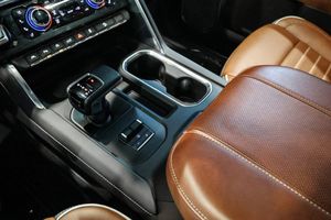 GMC Sierra bild 24