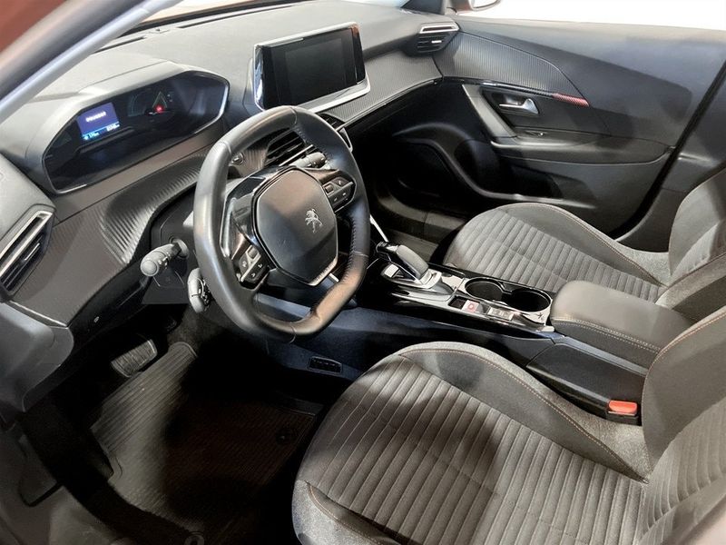 Peugeot e-2008 bild 5