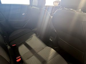 Peugeot 208 bild 12