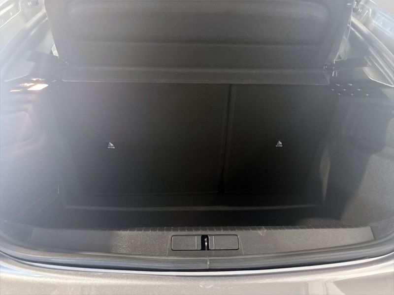 Peugeot 208 bild 15