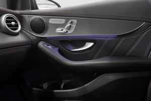 Mercedes GLC300 bild 21