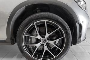 Mercedes GLC300 bild 7