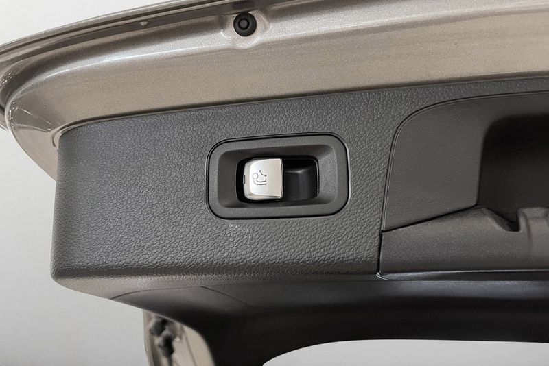 Mercedes GLC300 bild 19
