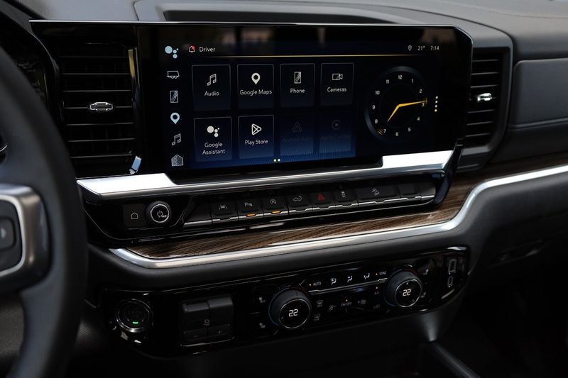 Chevrolet Silverado bild 16