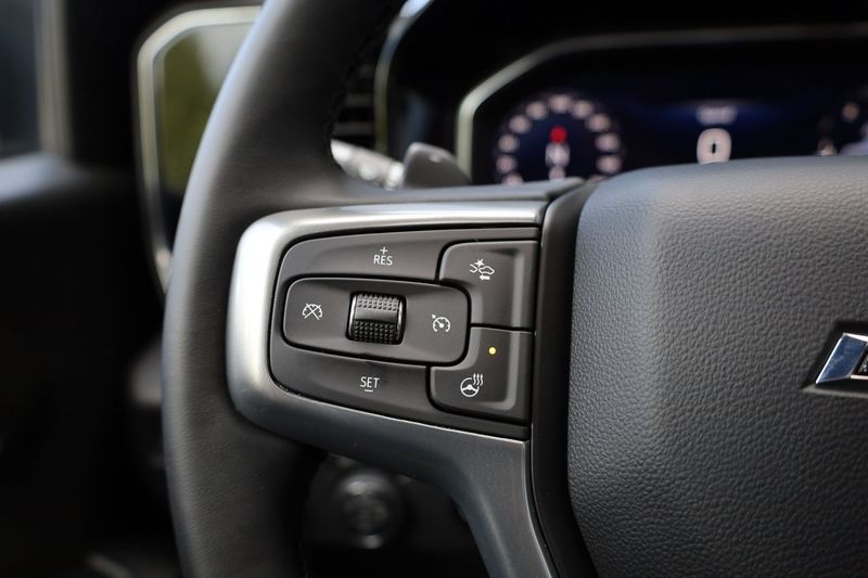 Chevrolet Silverado bild 19