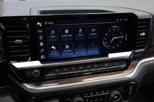 Chevrolet Silverado bild 17