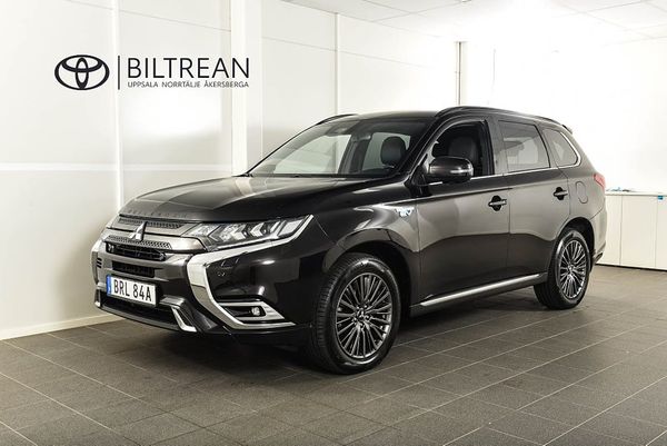 Mitsubishi Outlander PHEV S-Edition Drag Navi 360-Kamera Skinn Taklucka - 2020
