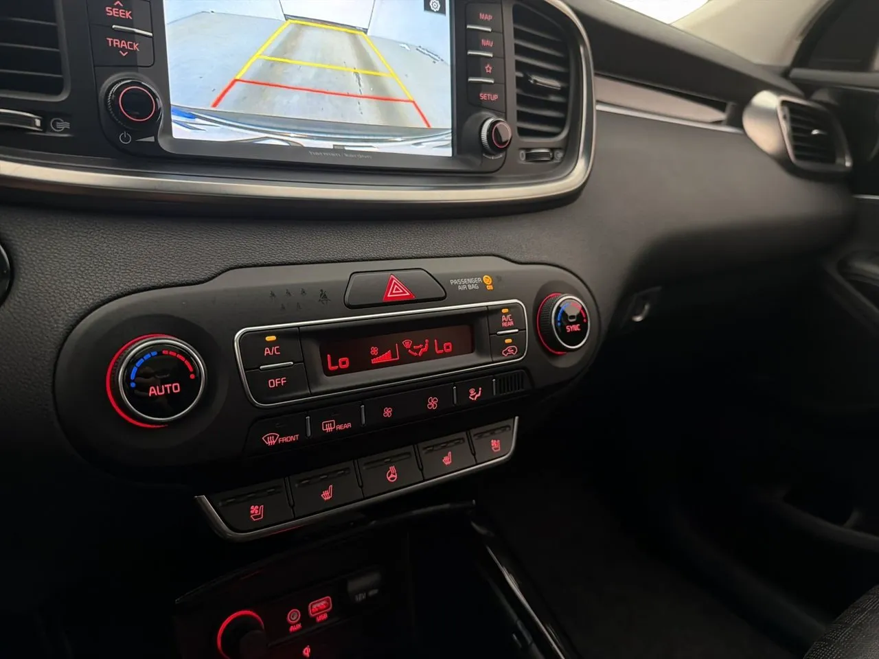 Vehicle image 27