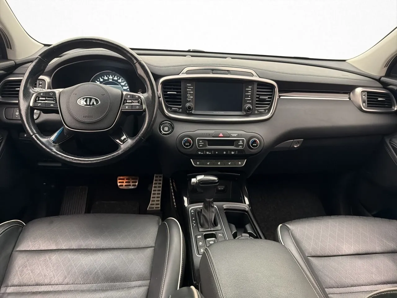 Vehicle image 18