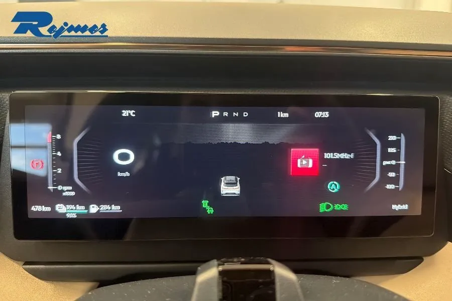 Vehicle image 7