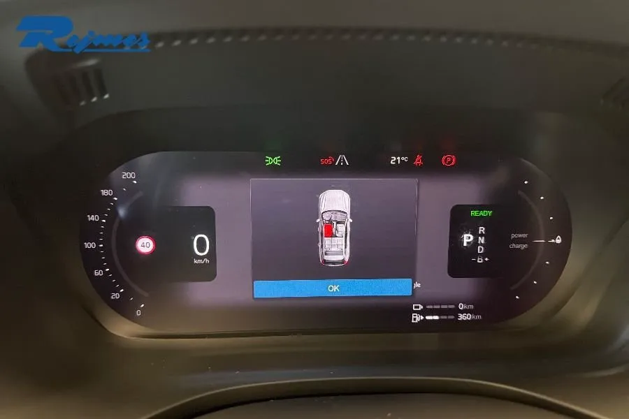 Vehicle image 8