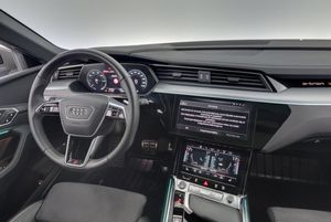 Audi Q8 e-tron bild 15