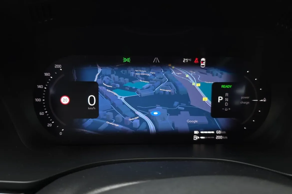 Vehicle image 15