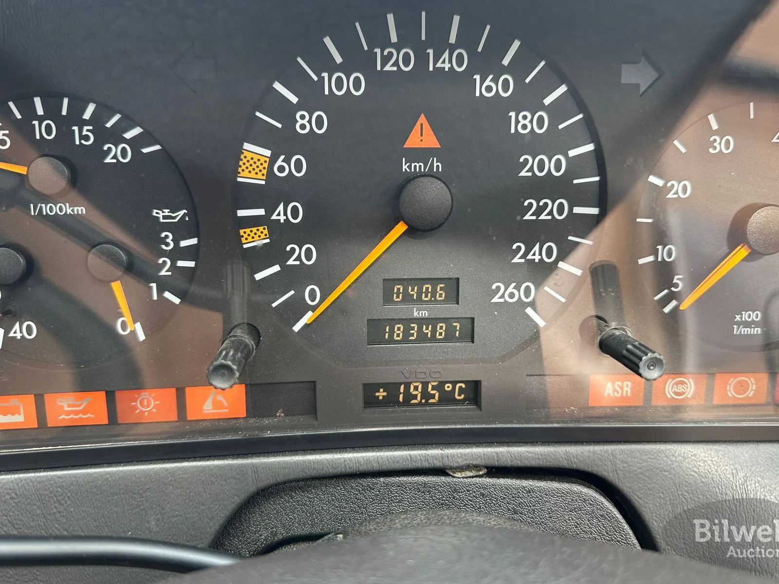 Vehicle image 41