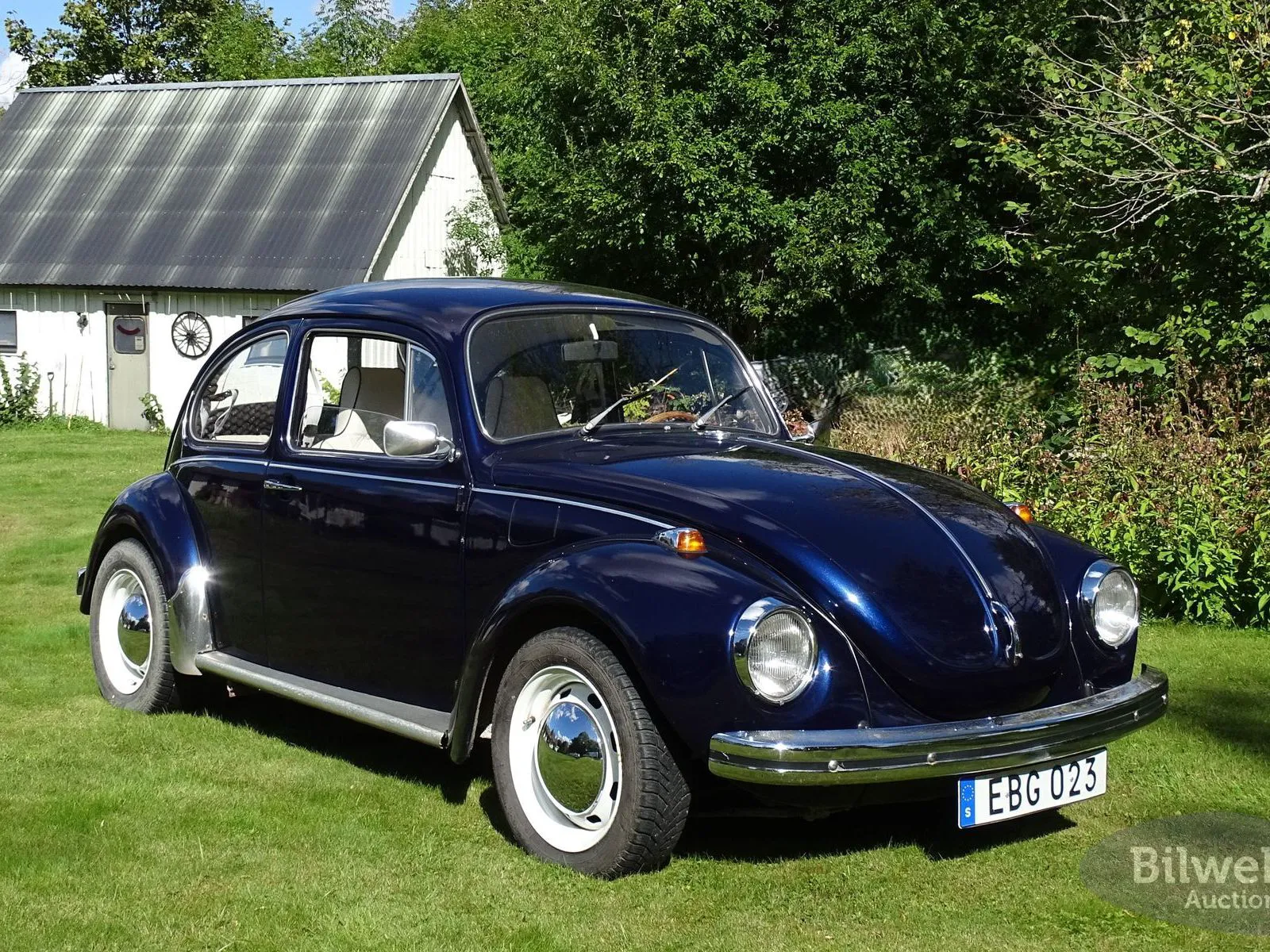 Vehicle image 19