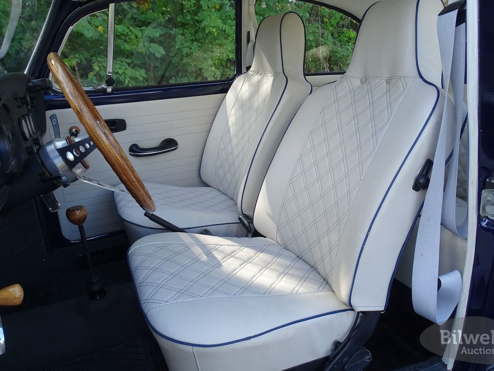 Vehicle image 37