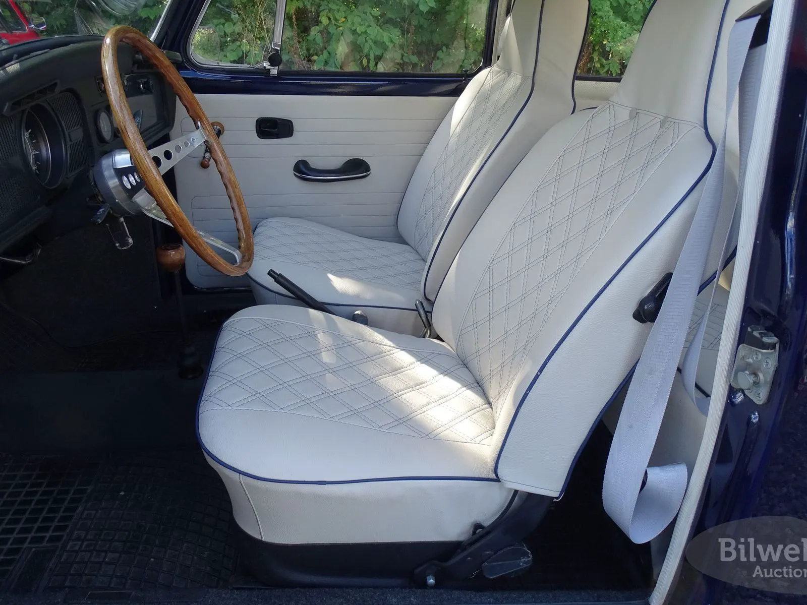 Vehicle image 31