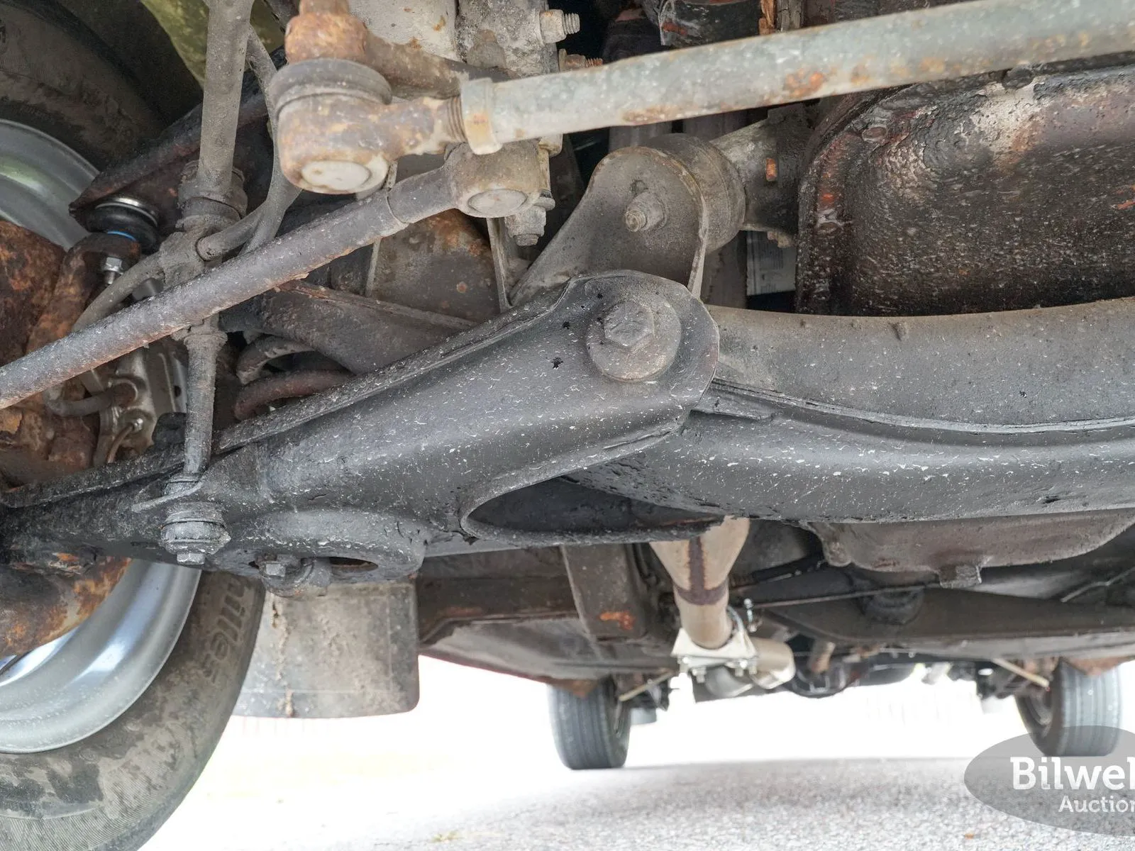 Vehicle image 7