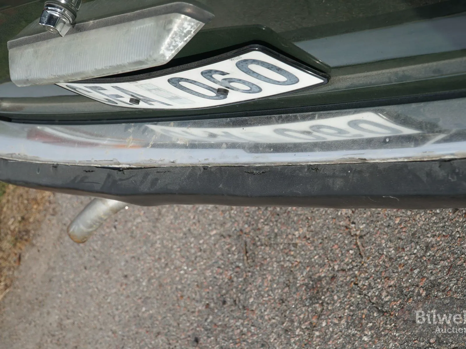 Vehicle image 60