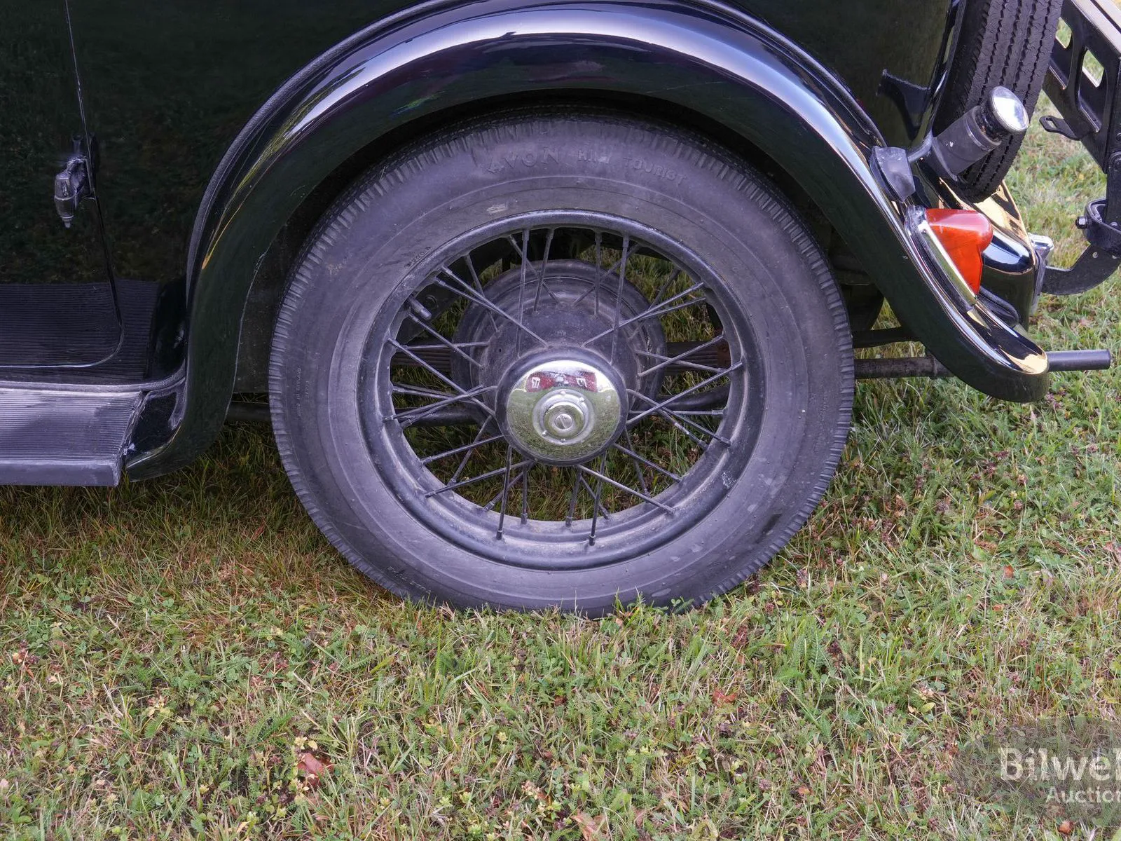 Vehicle image 8