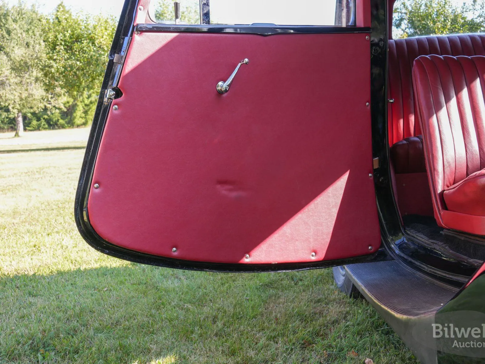 Vehicle image 23