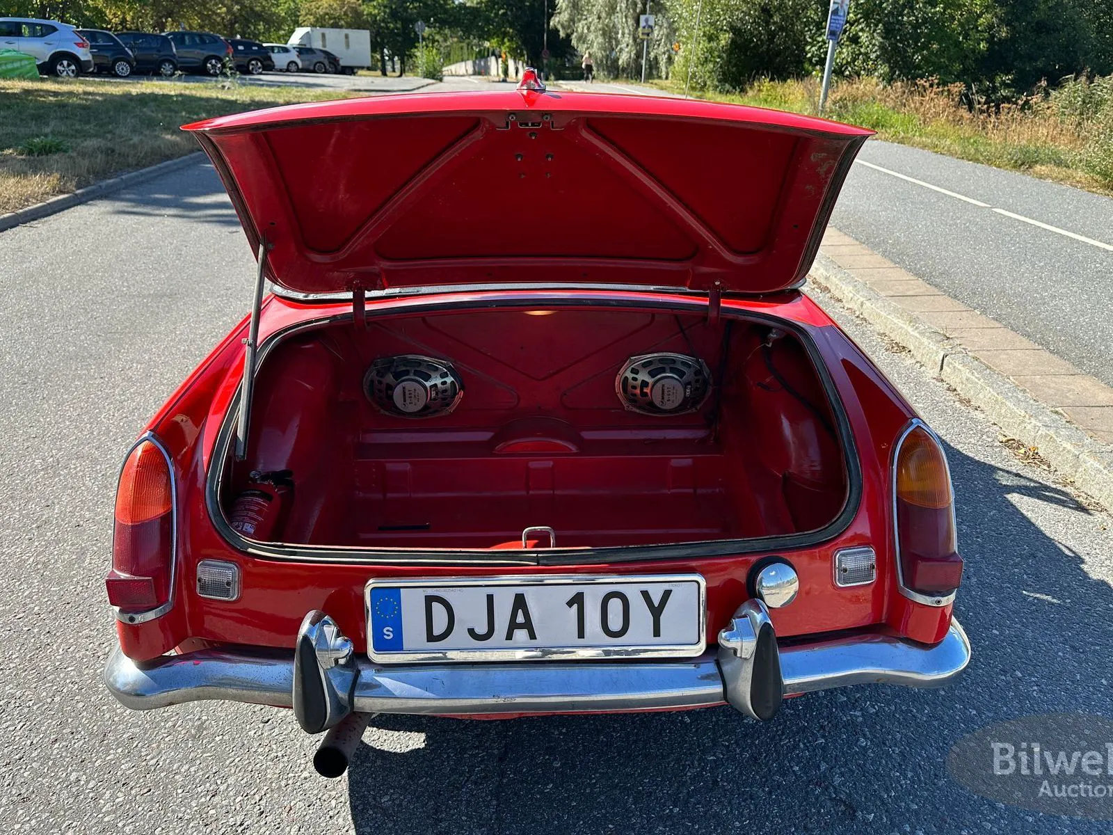 Vehicle image 33